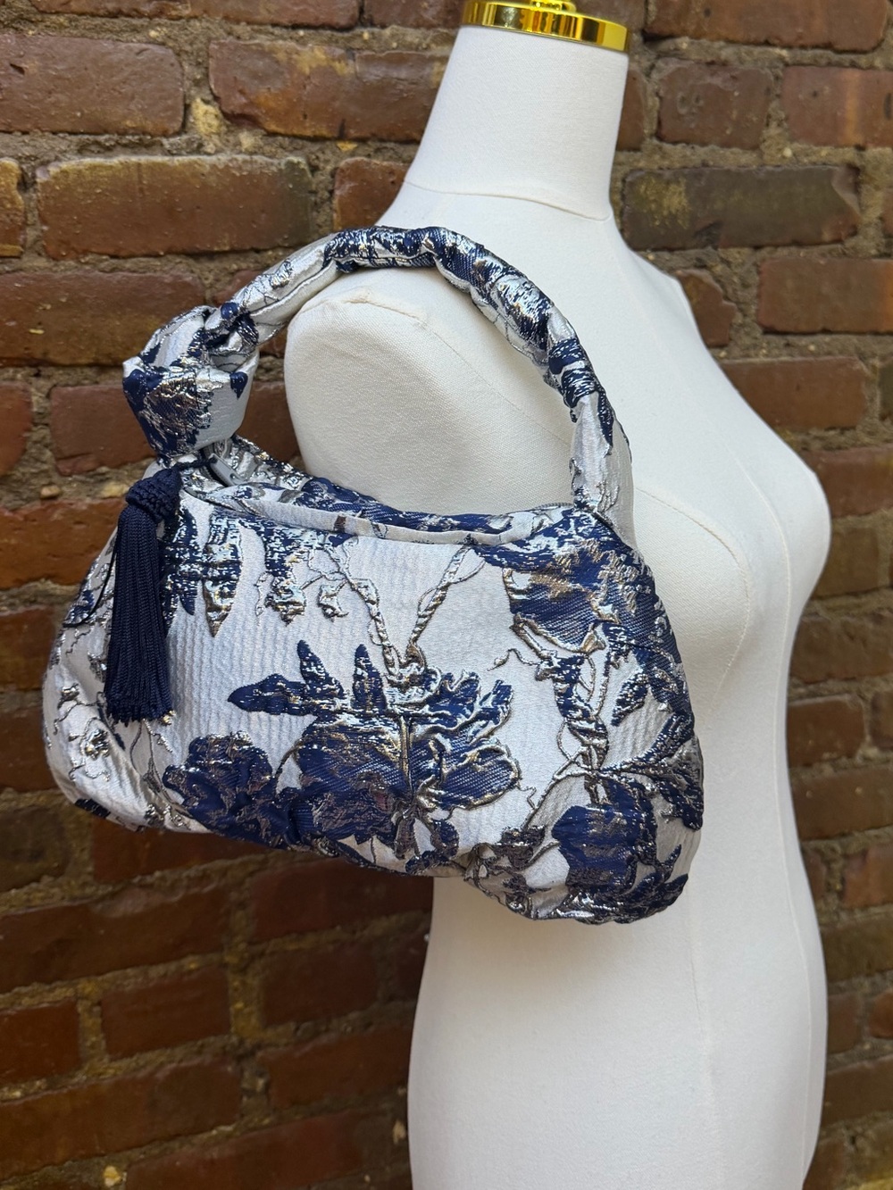 Elegant Navy & White Floral Jacquard Shoulder Bag